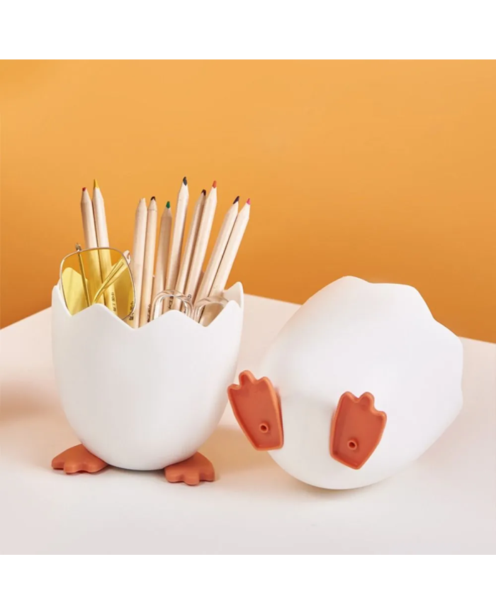 Przybornik na długopisy w kształcie skorupki jajka