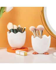 Przybornik na długopisy w kształcie skorupki jajka